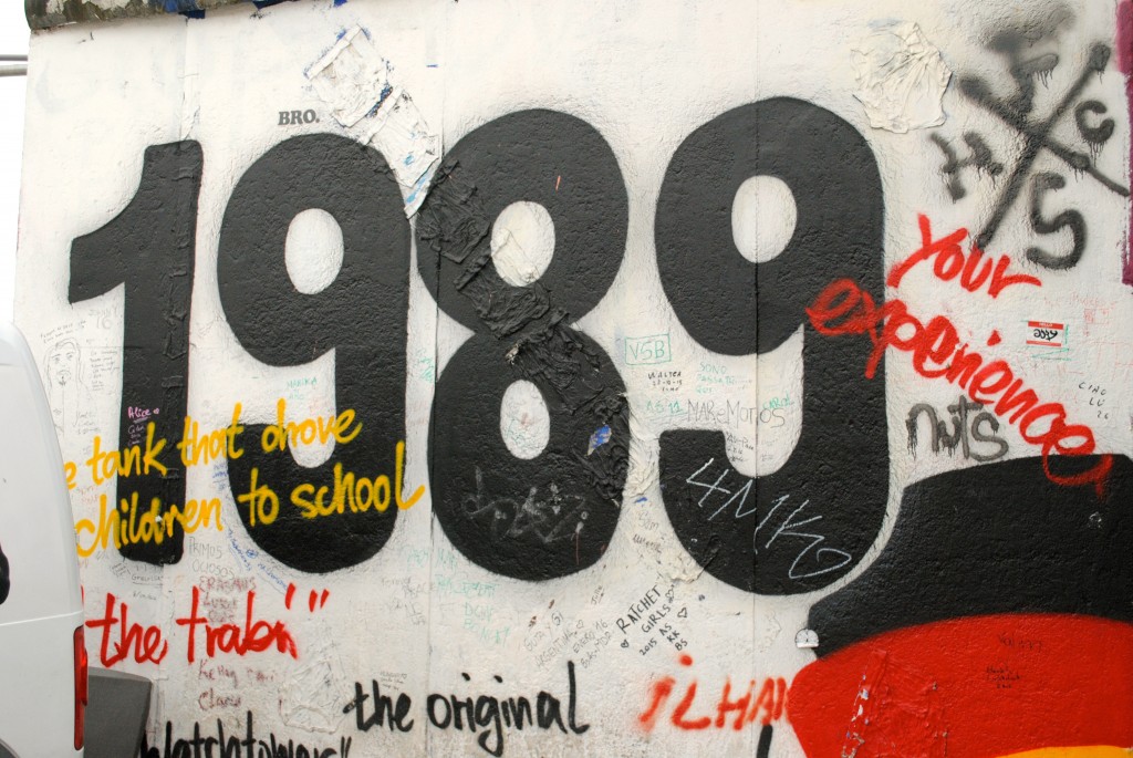 1989-berlin-wall