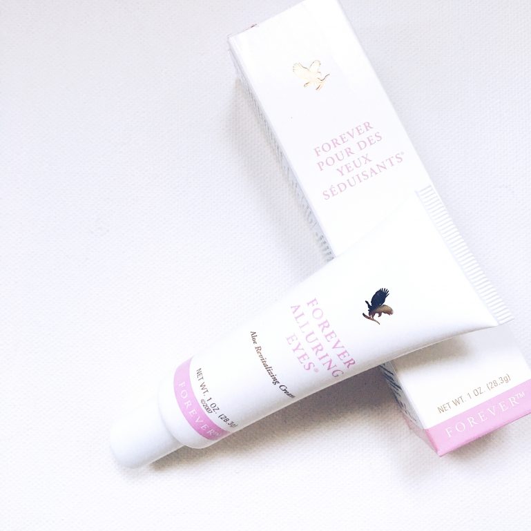 crème contour des yeux forever living