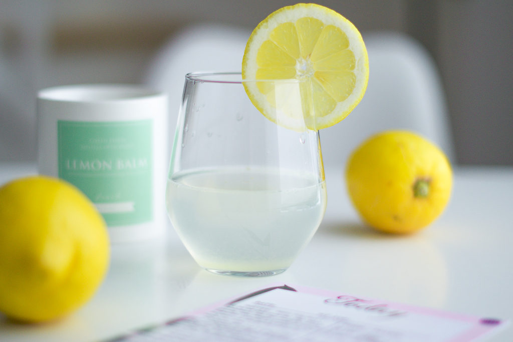 Half a lemon in the morning : a health & beauty secret !