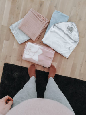 Maternity suitcase : what to pack ? – Plumedaure