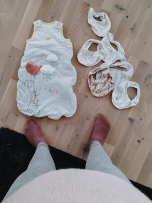Maternity suitcase : what to pack ? – Plumedaure