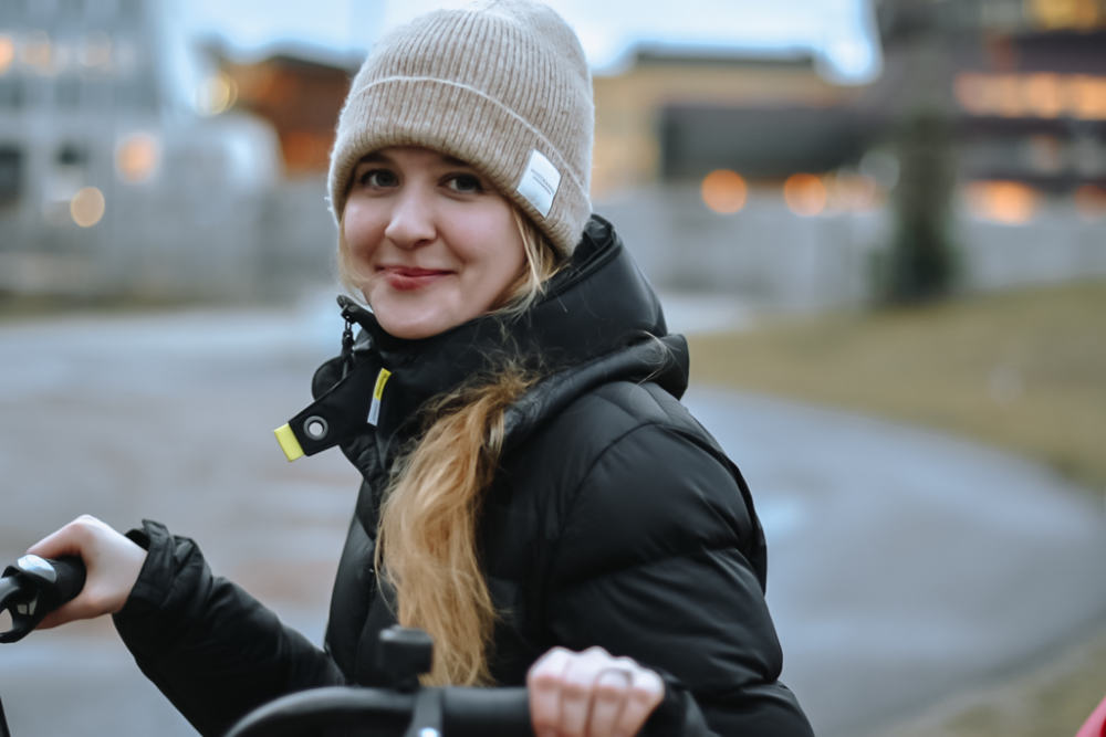 The safest bike helmet in the world : Discover Hövding
